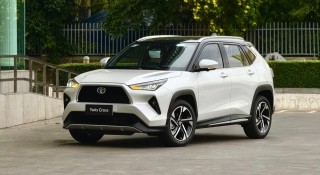 TOP 10 ô tô xăng/dầu hút khách Việt nhất tháng 9/2026: Toyota Yaris Cross trở lại ngôi đầu